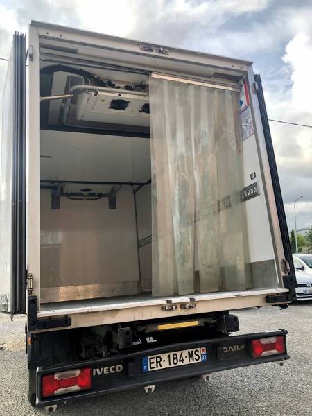 Où louer un camion frigorifique à bas prix