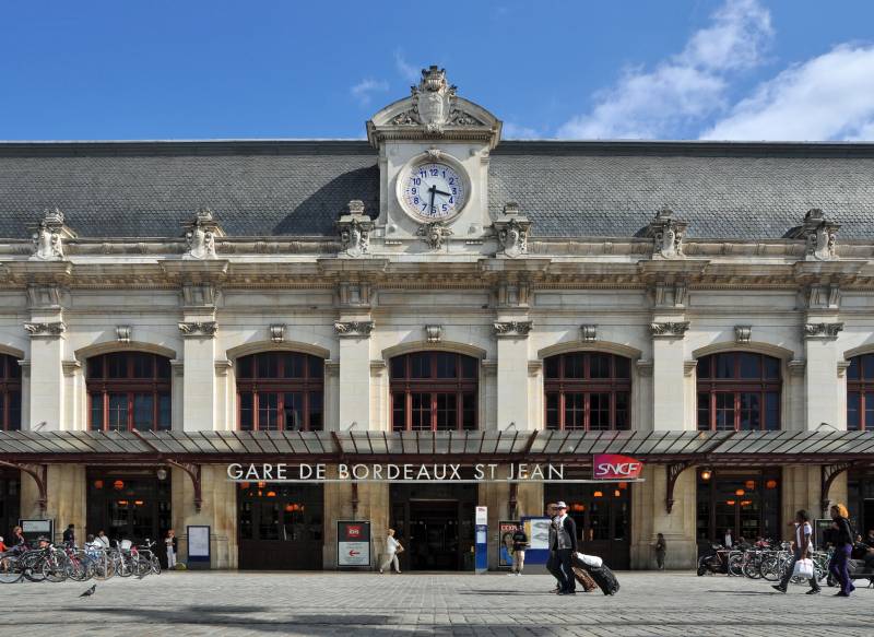 AGENCE DE LOCATION GARE SAINT JEAN BORDEAUX AVEC TRANSFERT